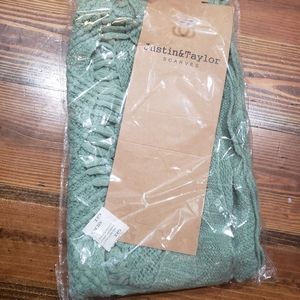 Justin and Taylor scarf